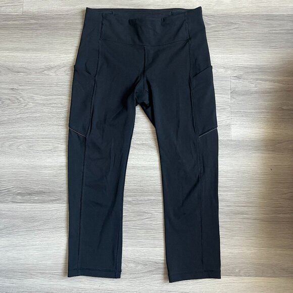 🌻 Lululemon Speed Up Crop (21") in Black - Picture 2 of 5